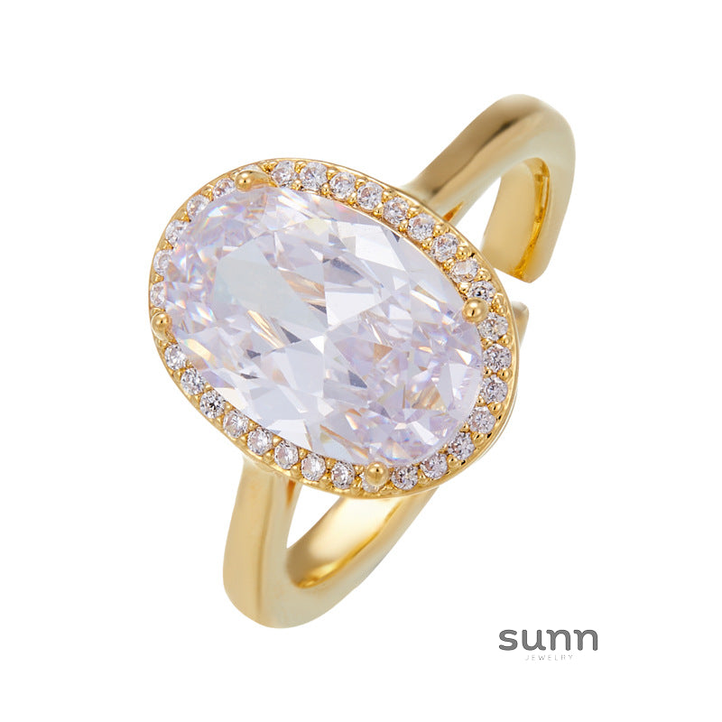 Kellyn Zircon Oval Statement Ring [8JW7D1YA]