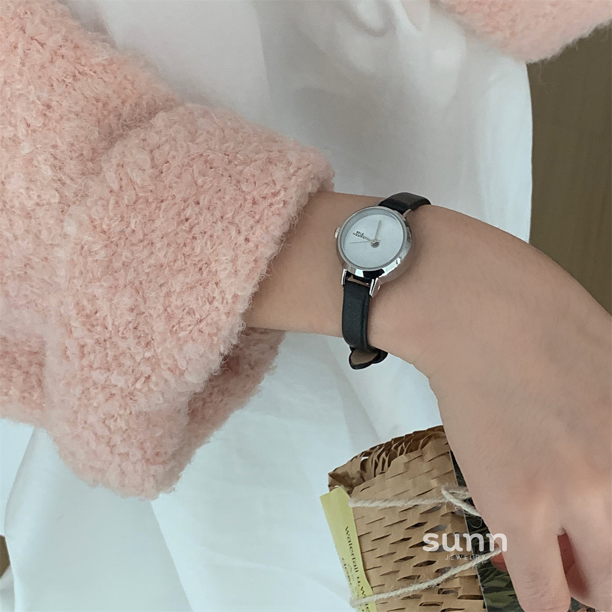 Kenadie Retro Leather Watch [FJ61QKHX]