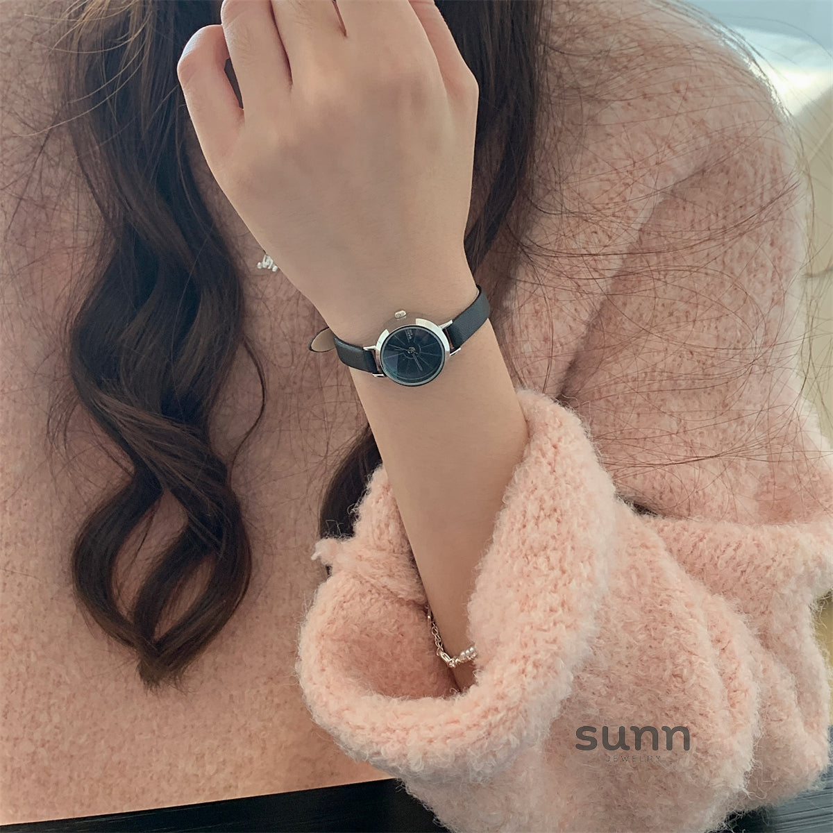 Kenadie Retro Leather Watch [GK4TJ4NT]