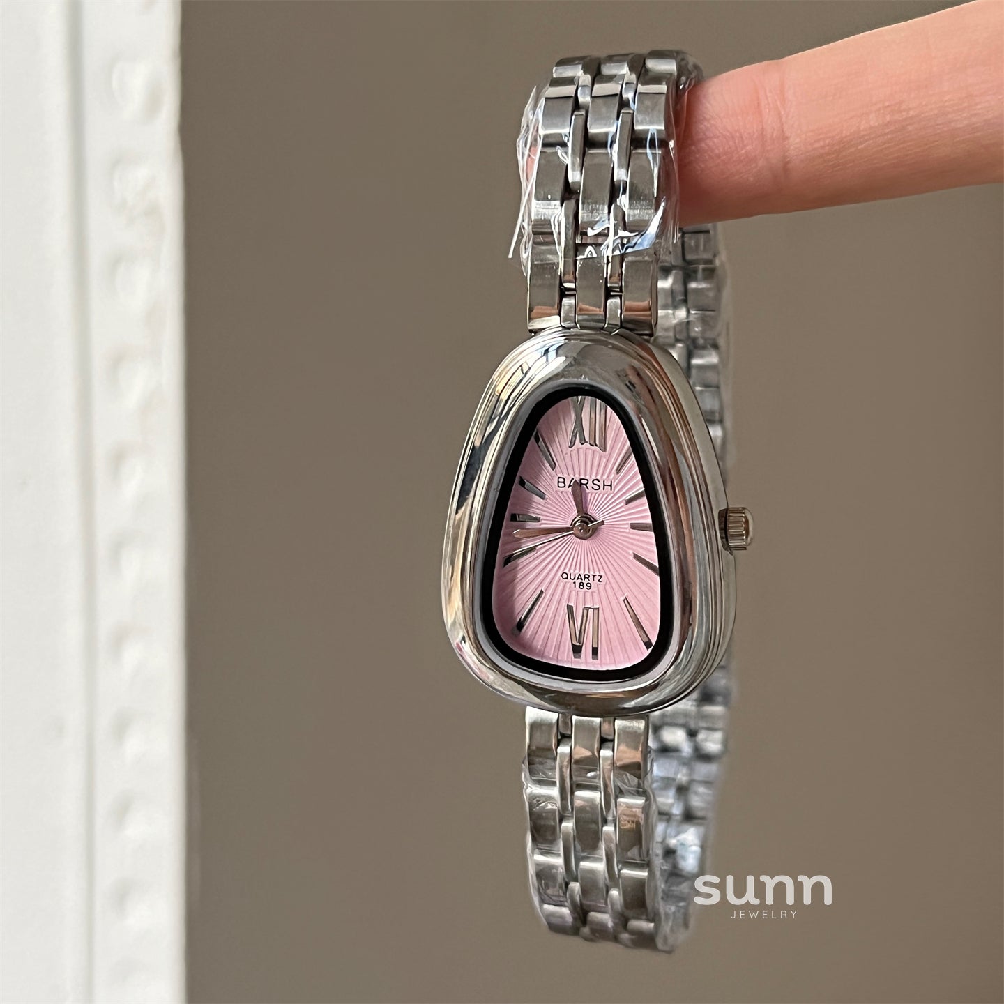 Kenadie Vintage Snake Head Watch [TRFNI1ZW]