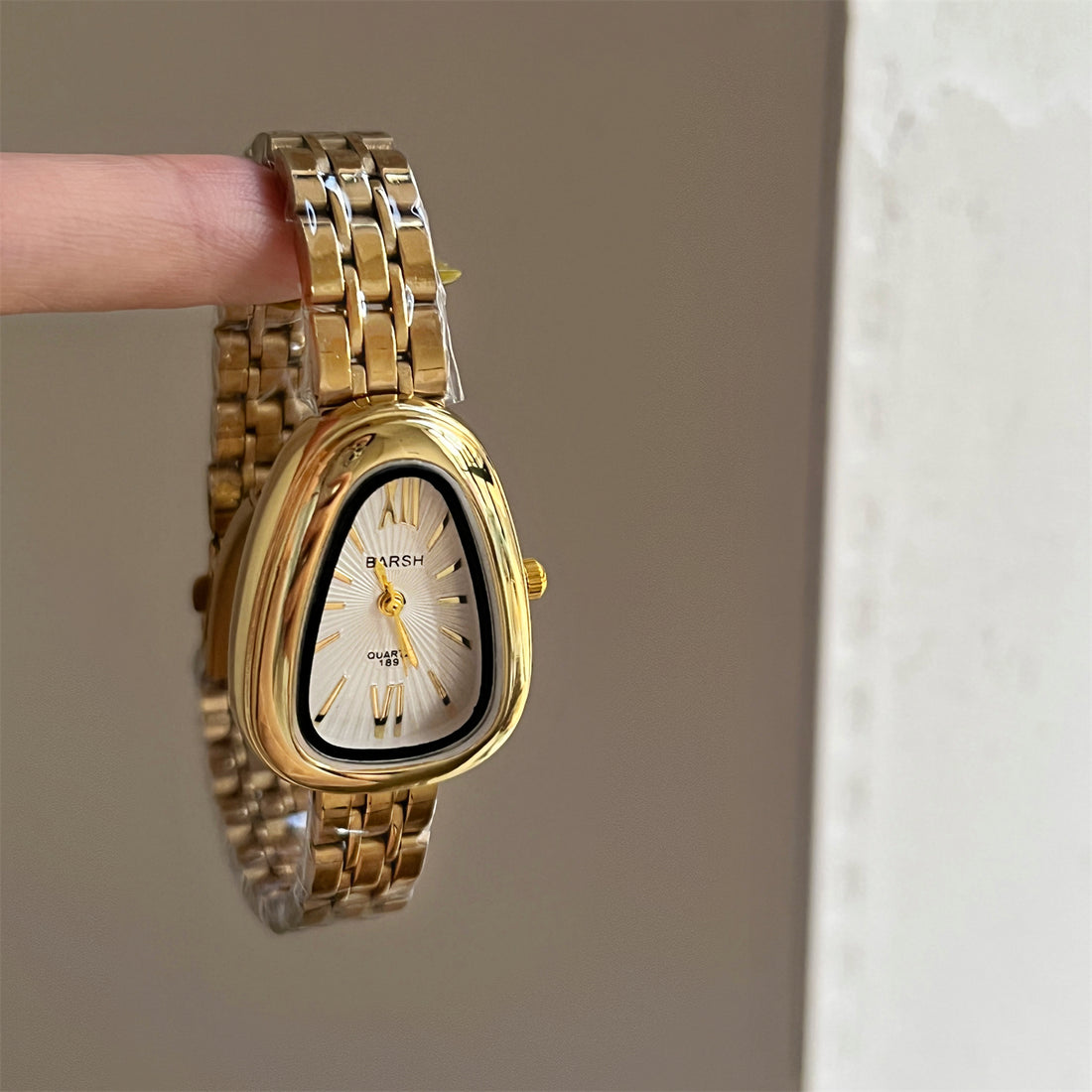 Kenadie Vintage Snake Head Watch [43XBVF5F]