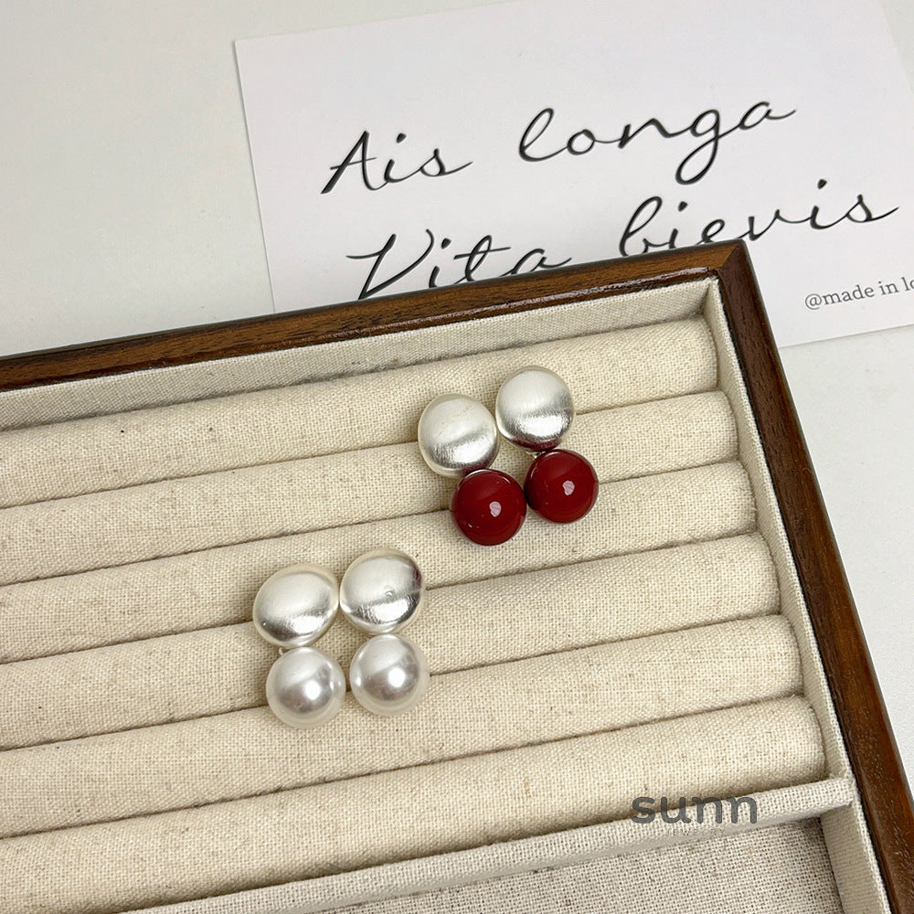 Kendalynn Heart Pearl Stud Earrings [CSIMGOFZ]
