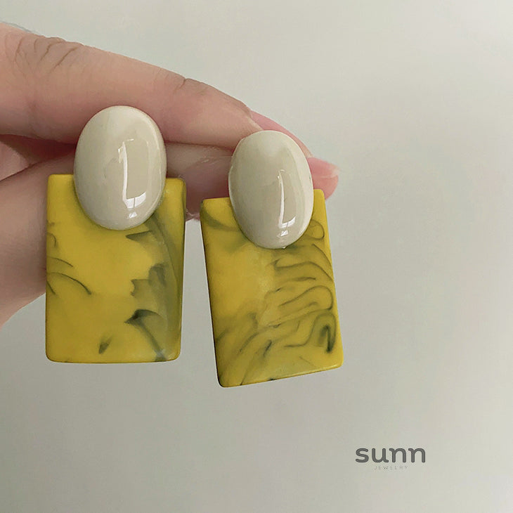 Kendyl Oil Painting Drop Earrings [E59DBDBZ]
