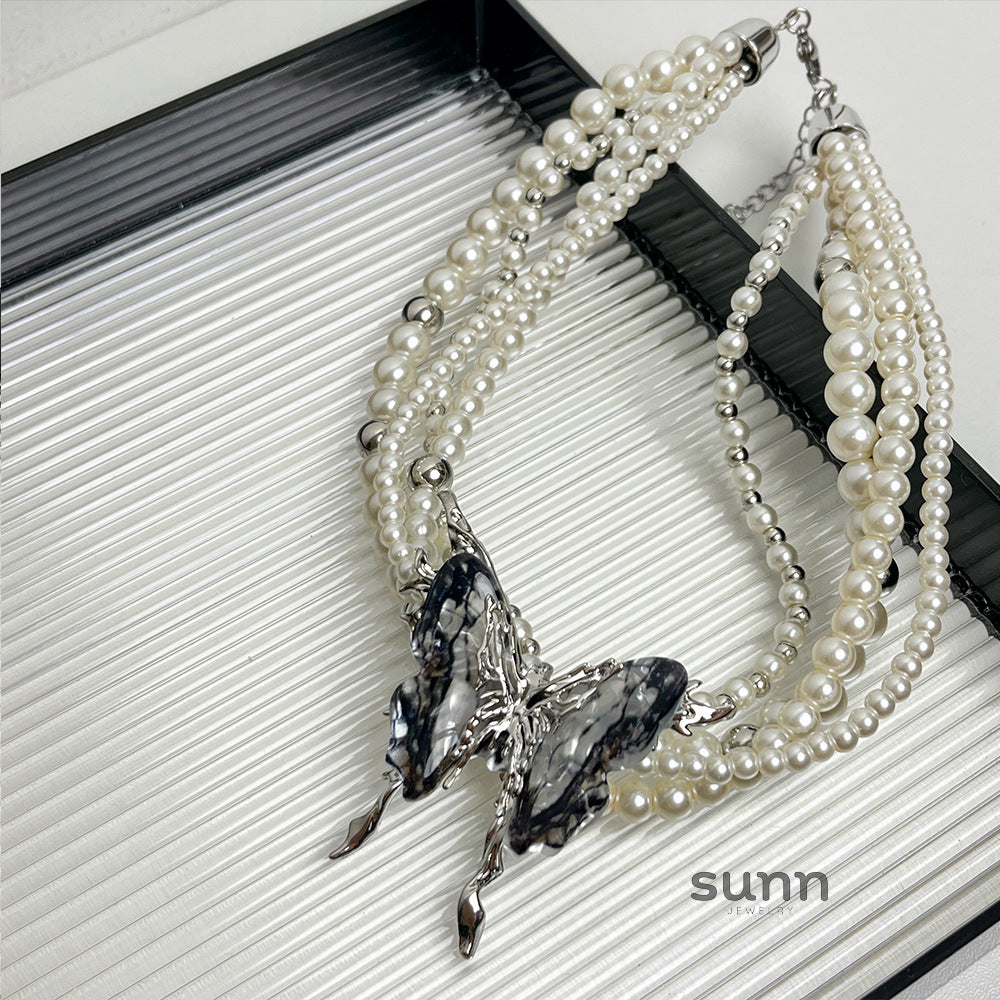 Kendyl Pearl Butterfly Choker [UMFZ3VLM]