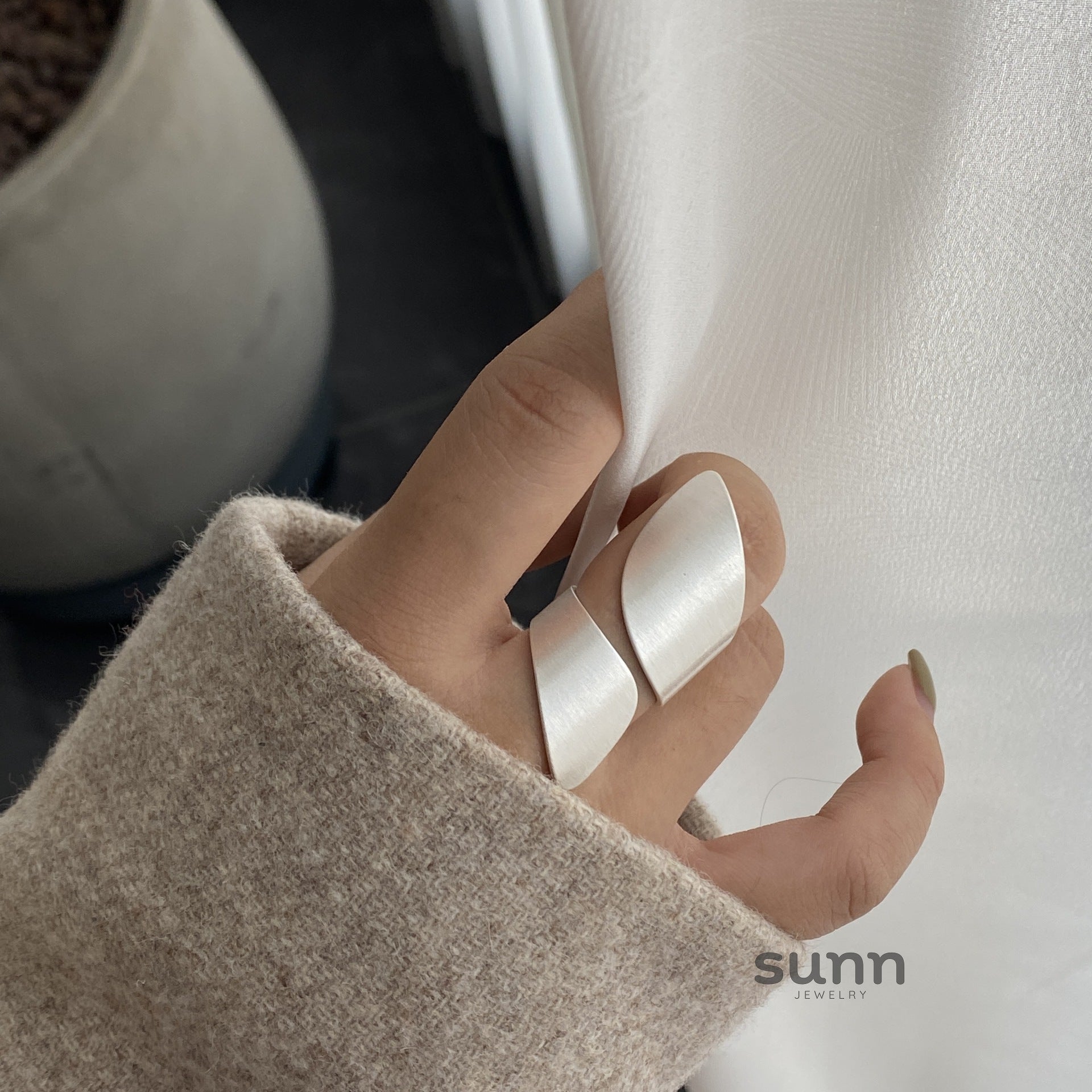 Keri Asymmetrical Open Ring [B6QG0RJL]