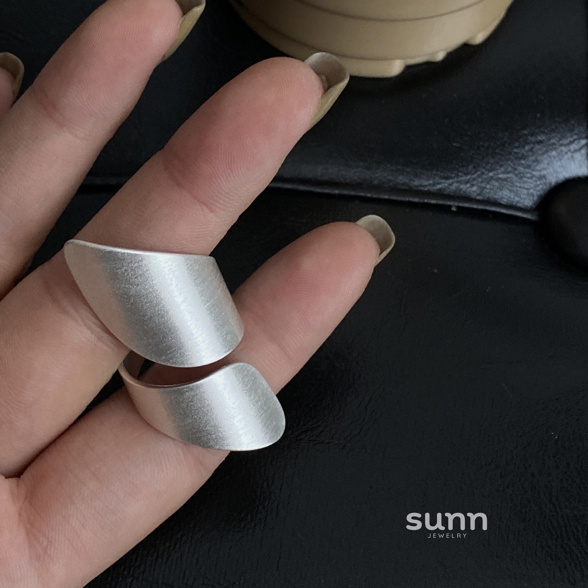 Keri Asymmetrical Open Ring [HJ9KZ5RU]