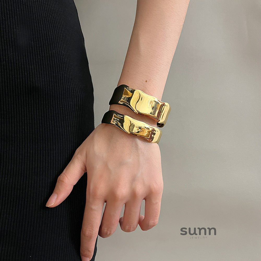 Keturah Sculptural Cuff Bracelet [F2LBIQNA]
