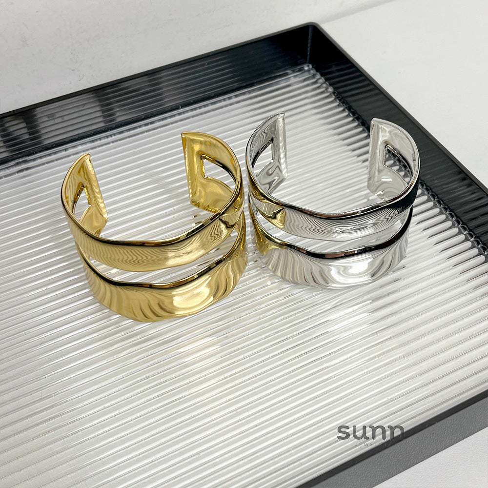 Keturah Sculptural Cuff Bracelet [1P28QN12]