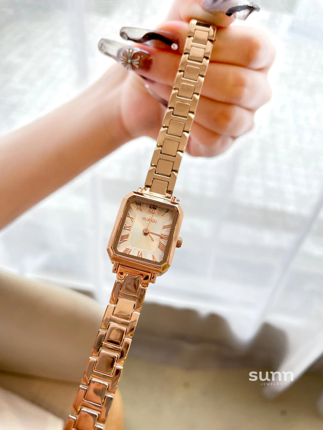 Keyli Elegant Rectangular Watch