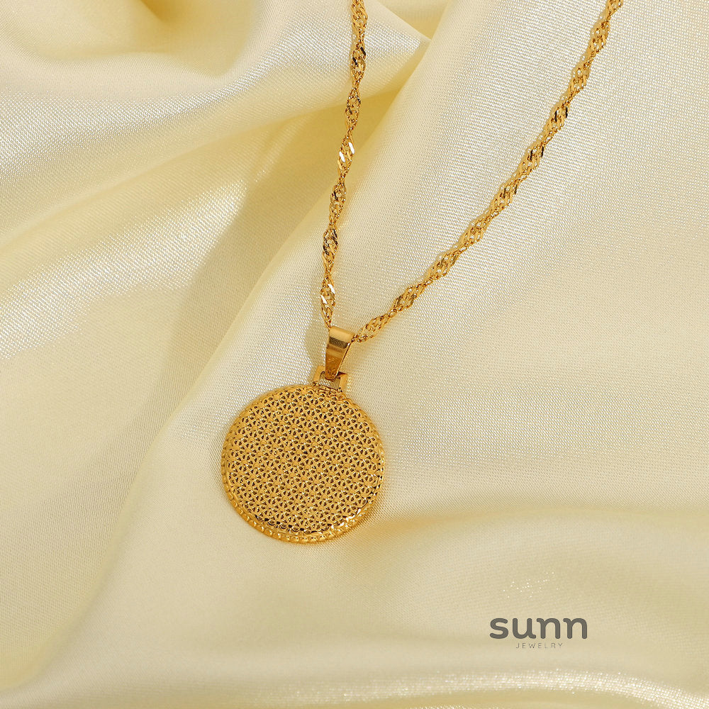 Kezia Layered Star Pendant Necklace [4ZNJYRN1]