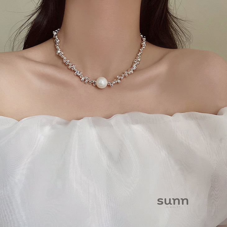 Kezia Vintage Pearl Necklace [440MET6W]