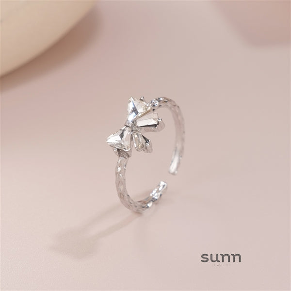Khadija Dainty Bow Ring [GJZC2SQP]