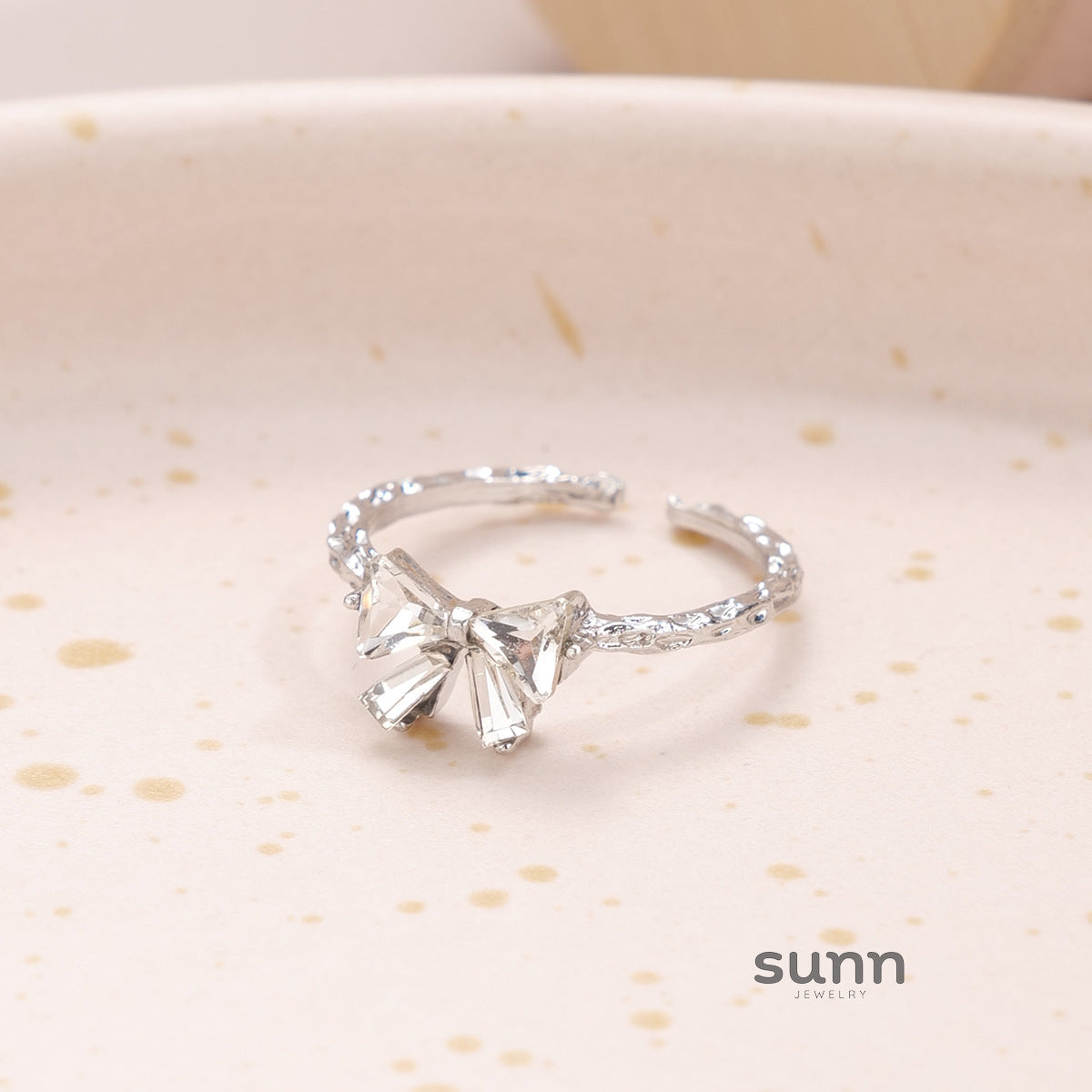 Khadija Dainty Bow Ring [Z672MM19]