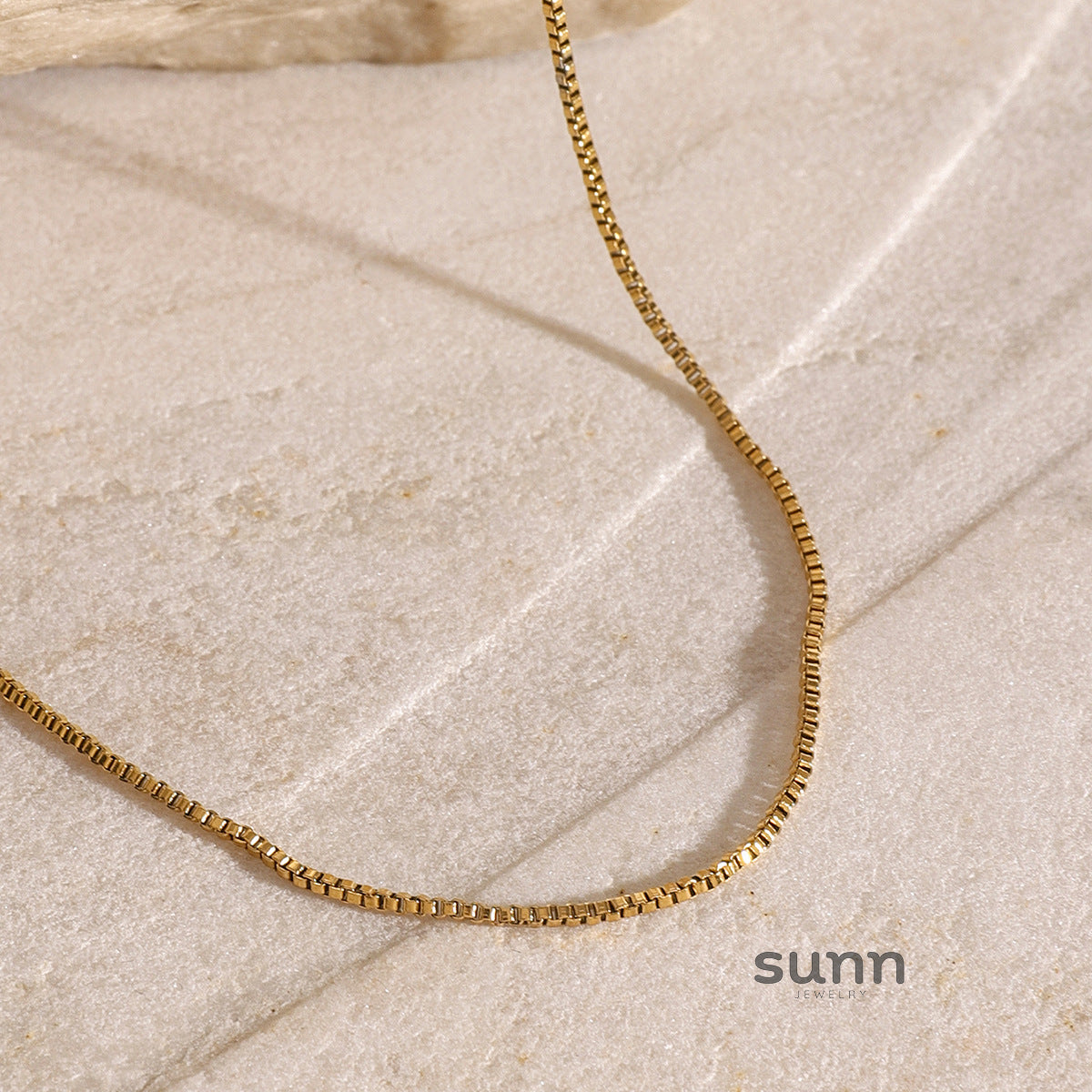 Khalani Stacked Cross Necklace [2ZB2CS9P]