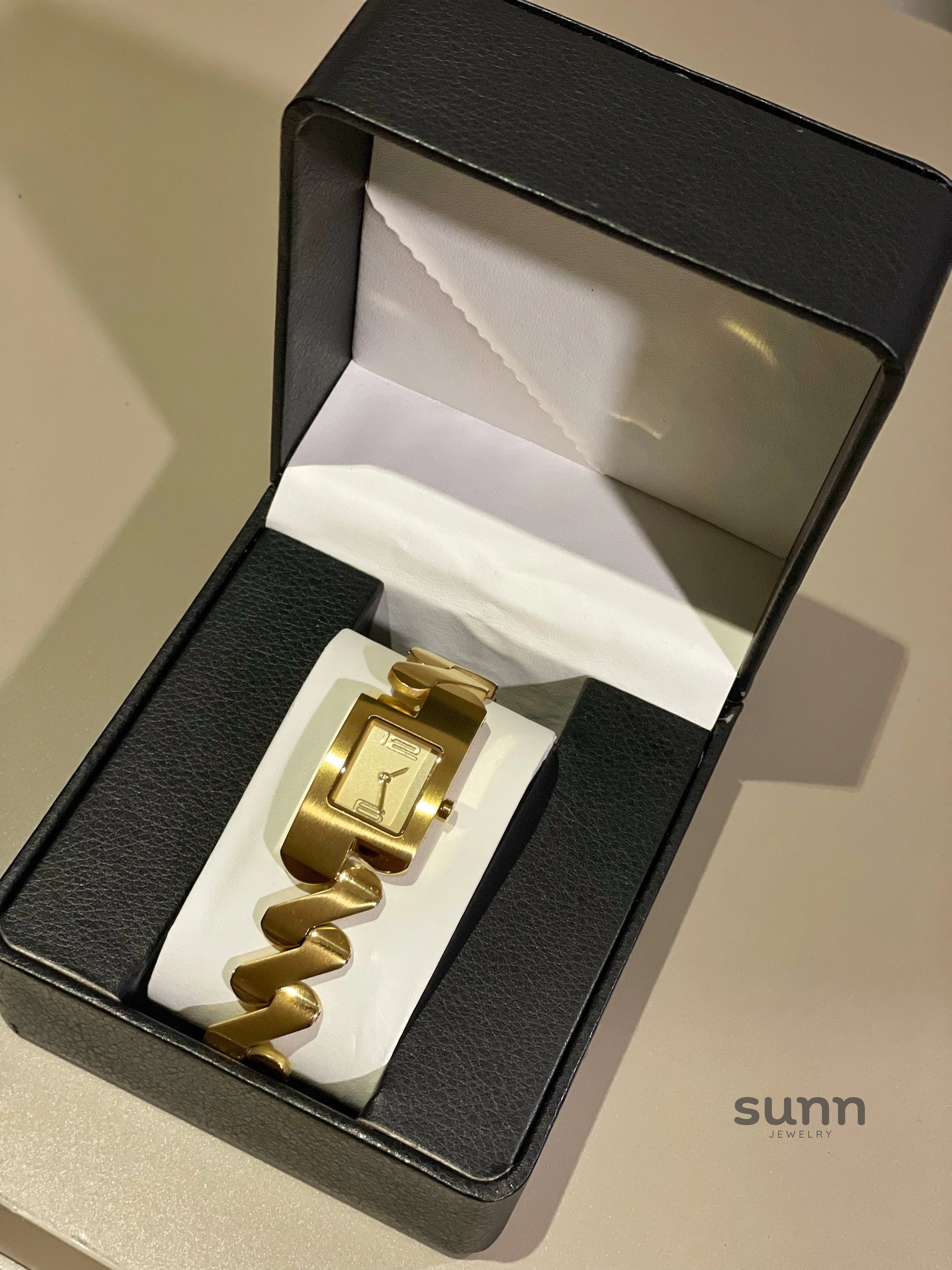 Khali Vintage Square Watch