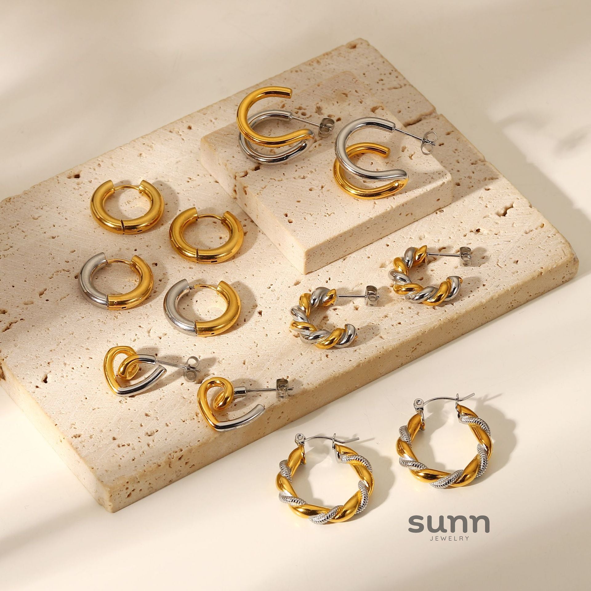 Khalia 18k Gold Plated Geometric Earrings [U9TPTF6B]