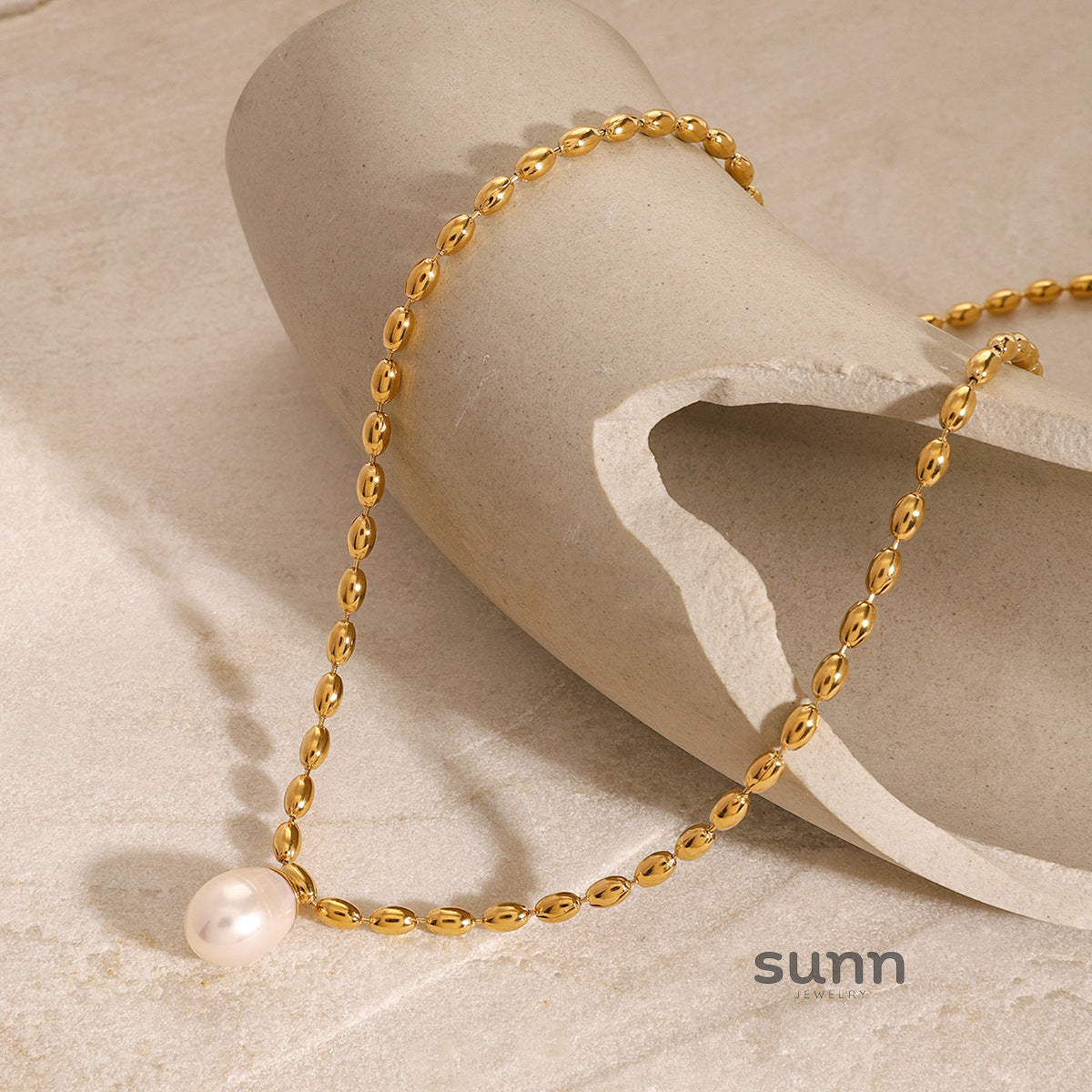 Khalia Mother-of-Pearl Necklace [KC5MKL27]