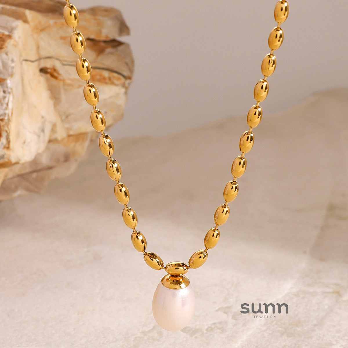Khalia Mother-of-Pearl Necklace [F1BUUY6E]