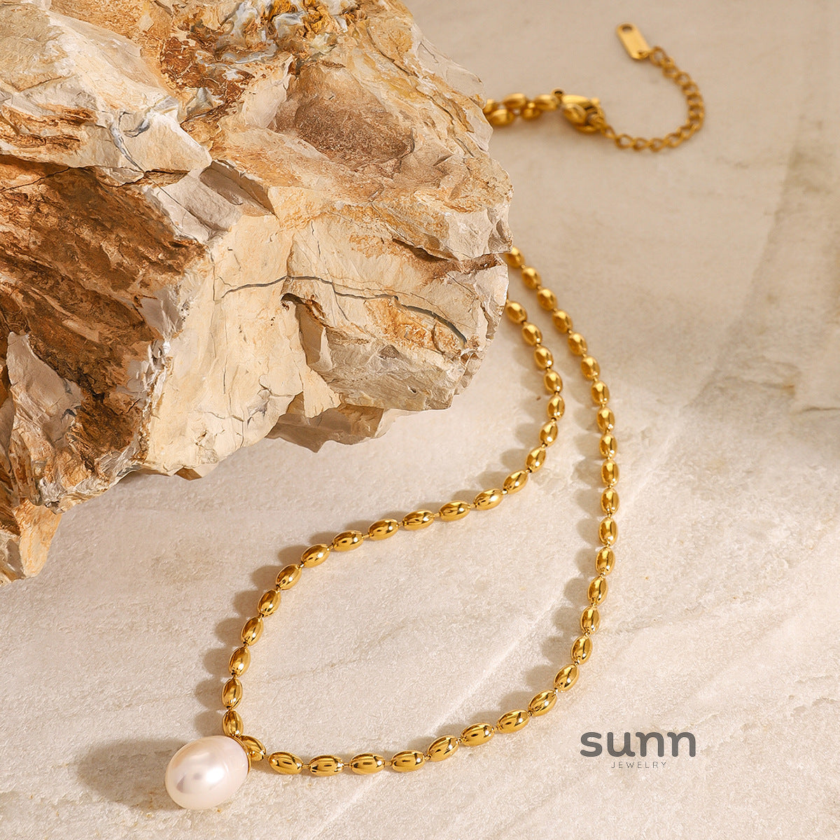 Khalia Mother-of-Pearl Necklace [AH7K0NRI]