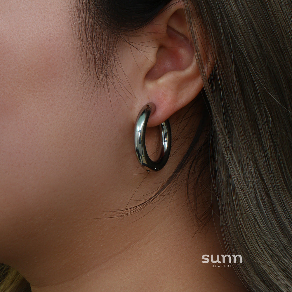 Khaliyah Thick Hoop Earrings [KBODHH2H]