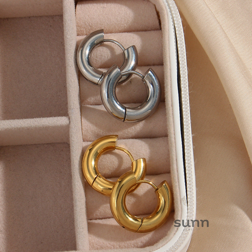 Khaliyah Thick Hoop Earrings [B9GGBDOQ]