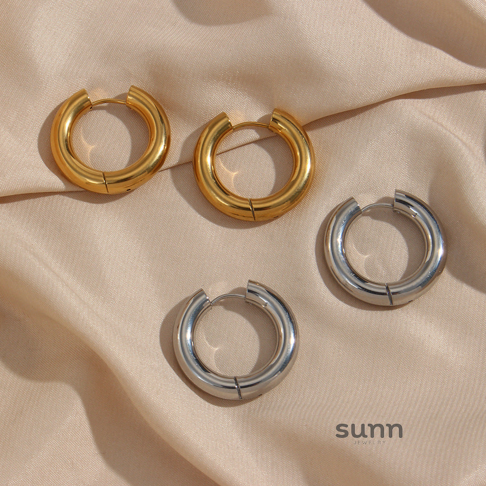 Khaliyah Thick Hoop Earrings [FEG6F31Z]