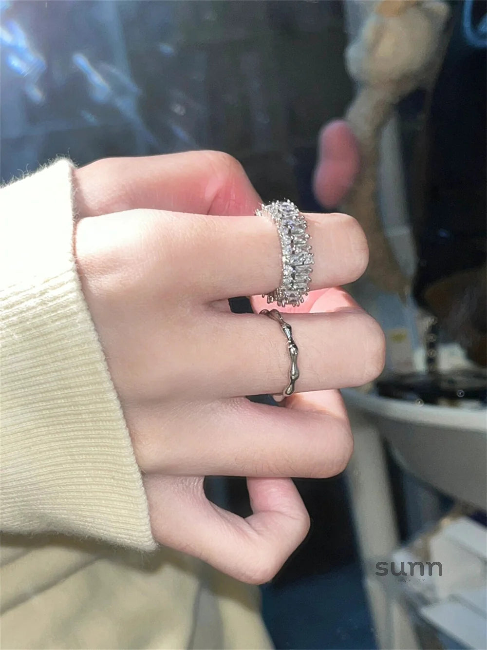 Khole Sparkling Ring Set