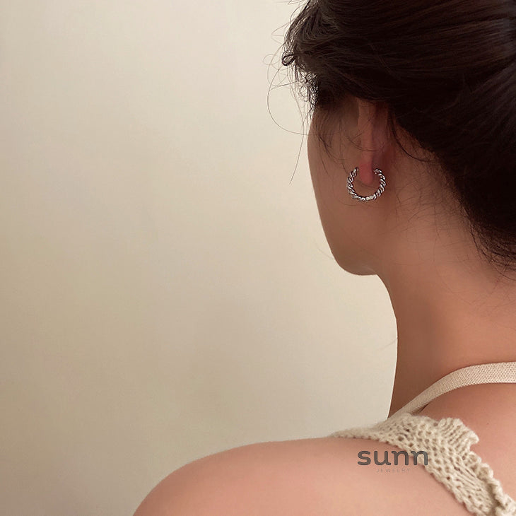 Khushi French Braided Hoops [3WGBFMTC]