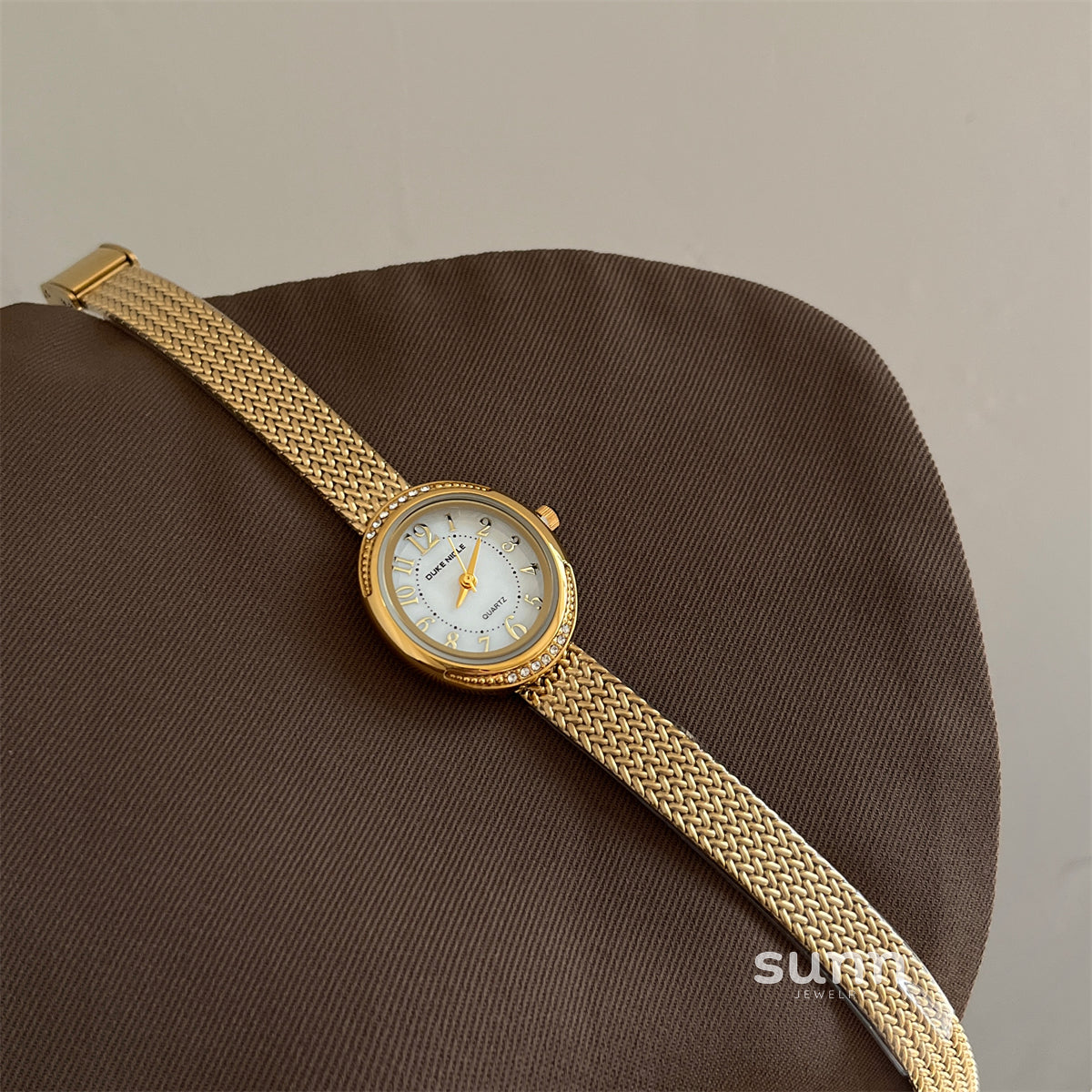 Khylie Mother-of-Pearl Watch [TEONUXA2]
