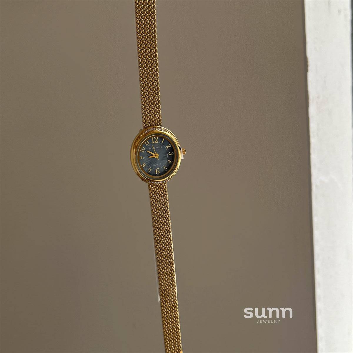 Khylie Mother-of-Pearl Watch [QZEUJL55]