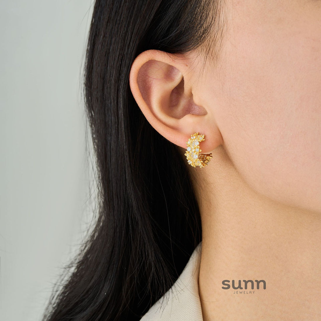 Kiara Dazzling C-Hoop Earrings [RJQYNUJ8]