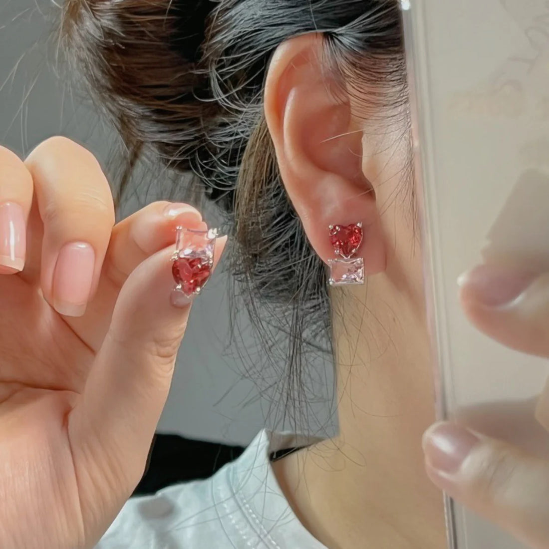 Kiernan Peach Heart Stud Earrings