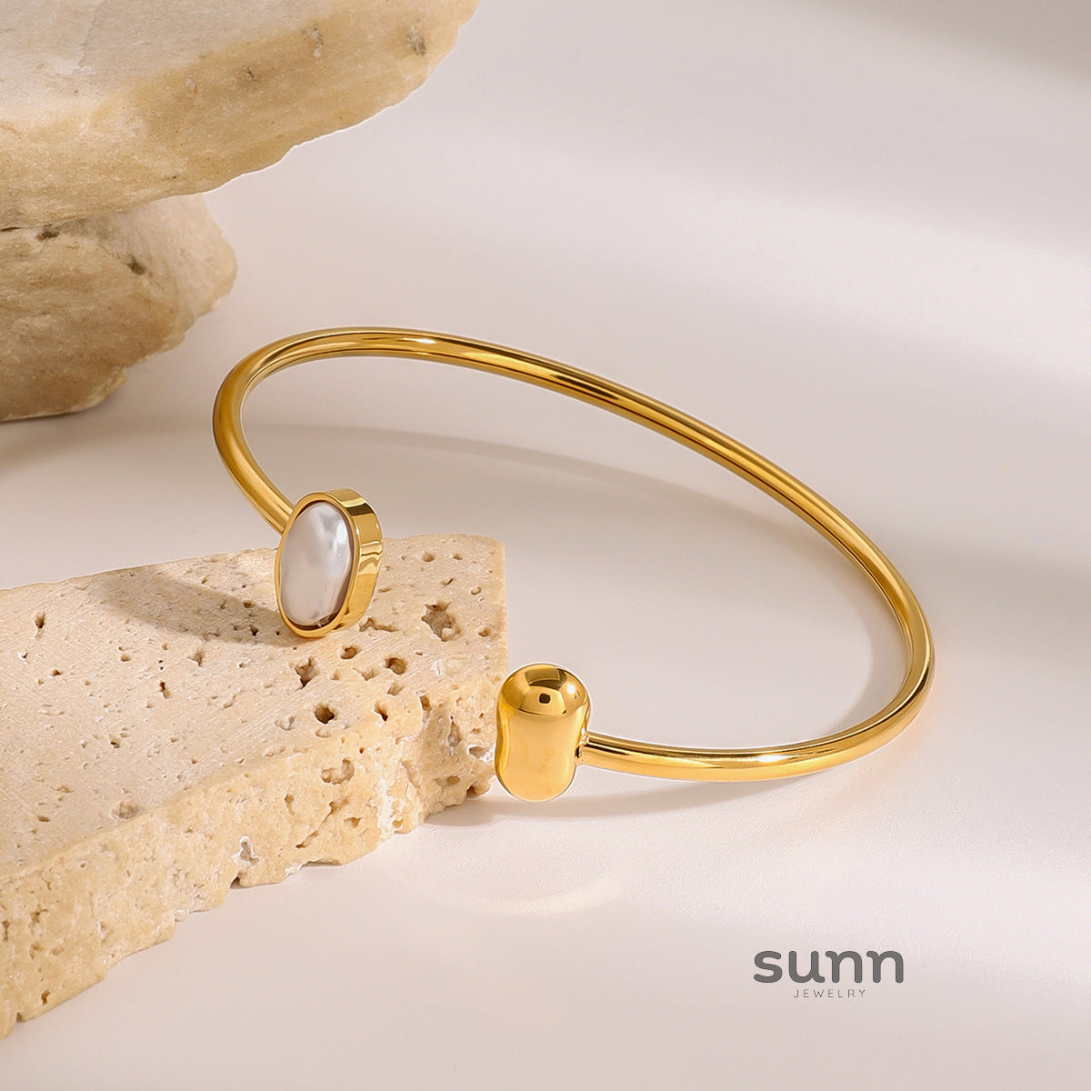 Killian Pearl Cuff Bracelet [3RBKKRFI]