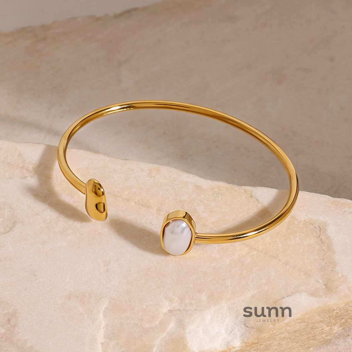 Killian Pearl Cuff Bracelet [82LYI3K5]