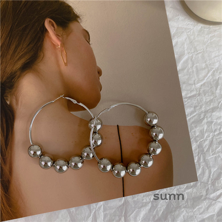 Kimber Sculptural Hoop Earrings [AZR3SP7C]