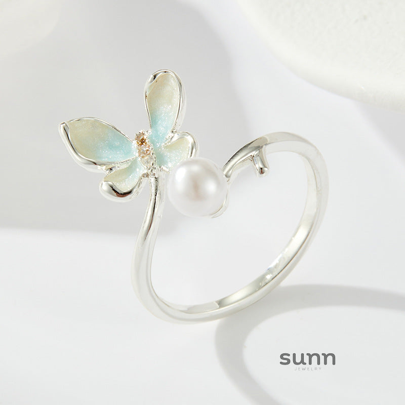 Kinslee Gradient Butterfly Open Ring [NQ4V5W6S]