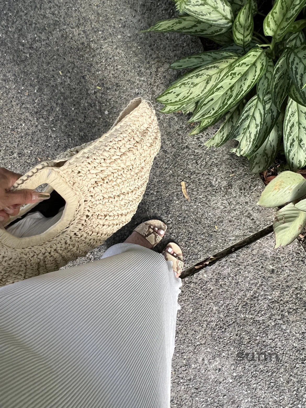Kinzlee Woven Raffia Cloud Tote