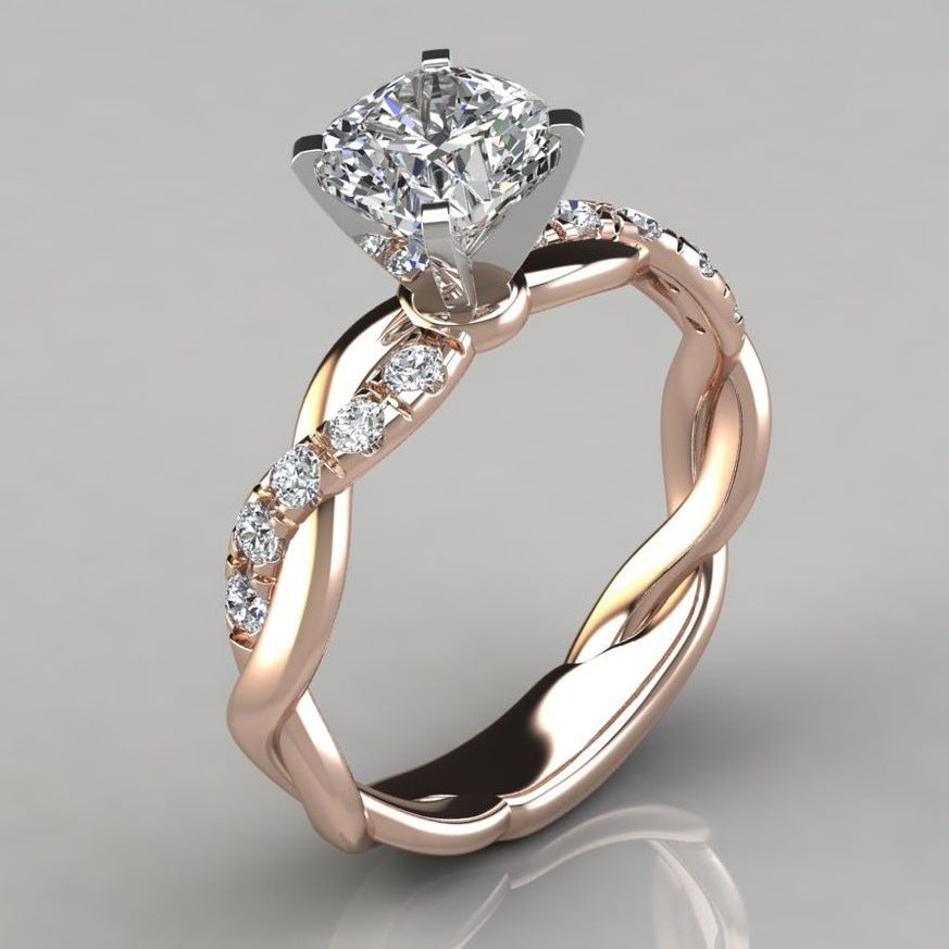 Kinzleigh Two-Tone Princess Ring [UTWP4ZN2]