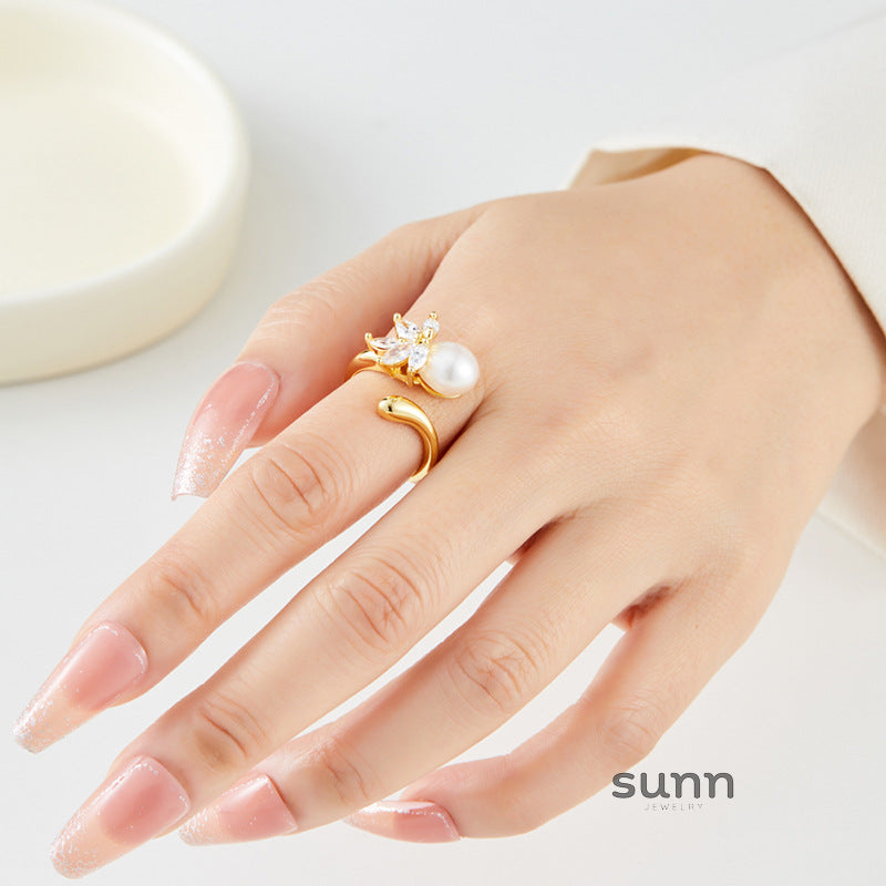 Kirra Serpent Pearl Ring [67UNUYHK]