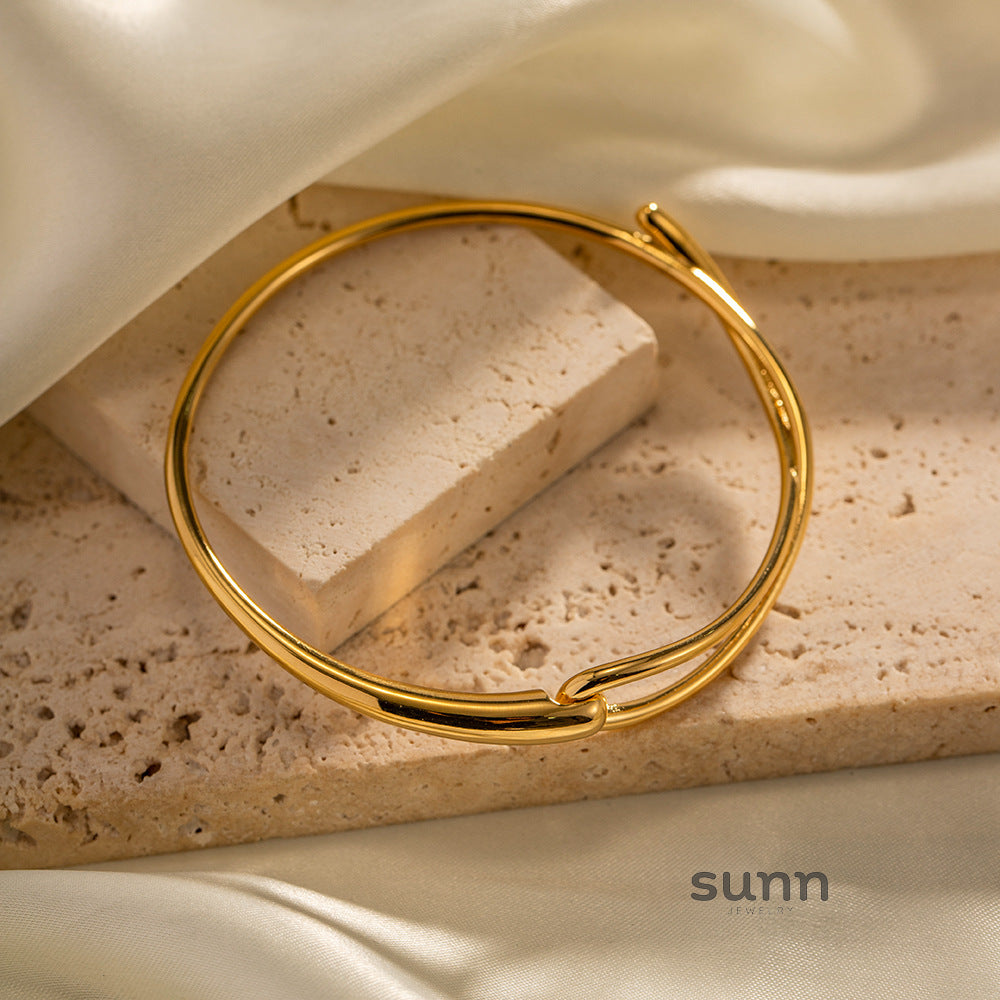 Kiyomi Minimalist Circle Bracelet [9YFF9PNE]