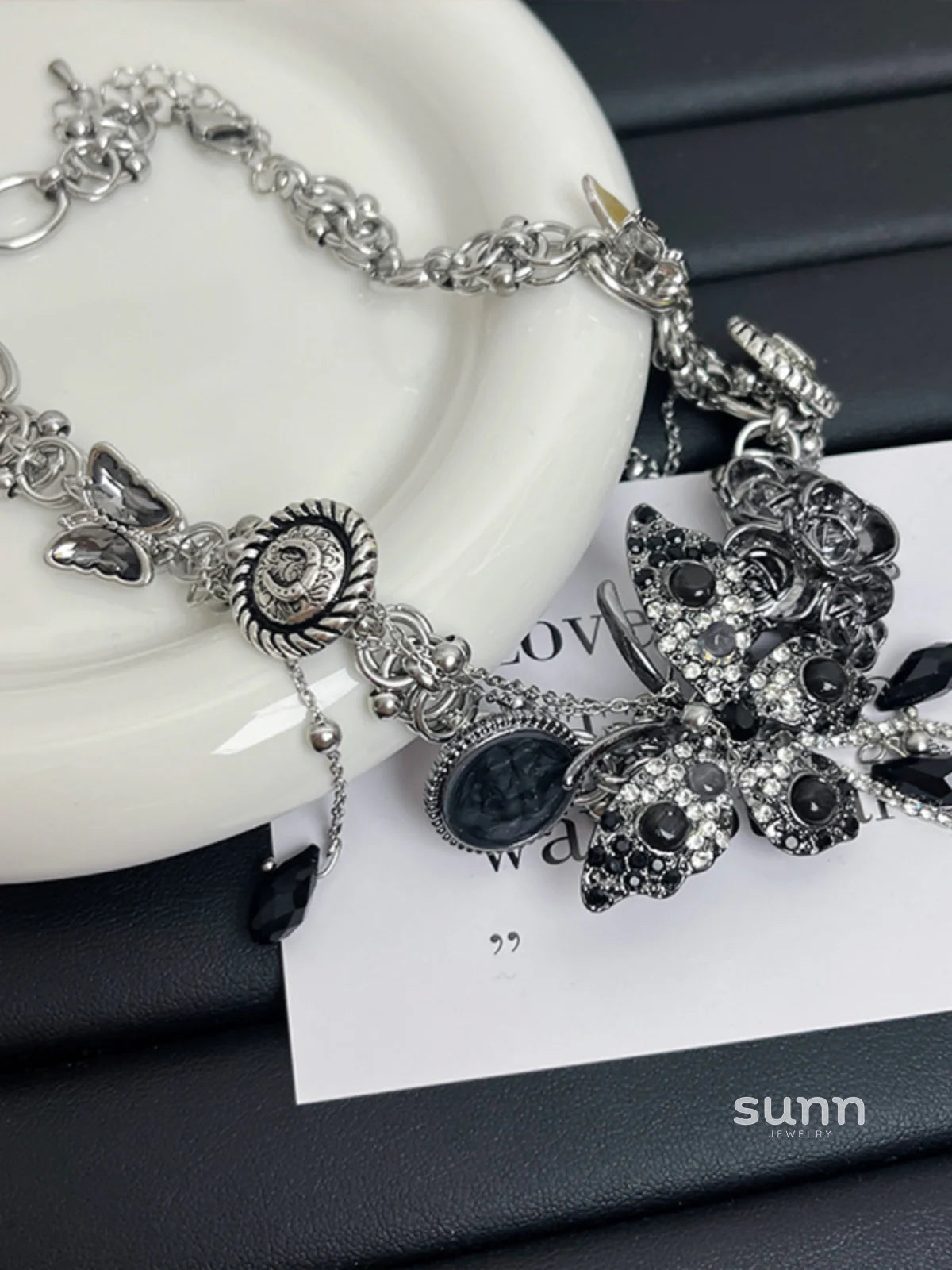 Klaudia Butterfly Crystal Choker