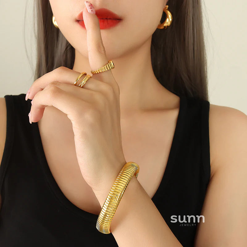 Klaudia Woven Statement Bangle