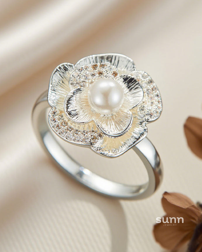 Klynn Camellia Pearl Open Ring [CLB77GIH]