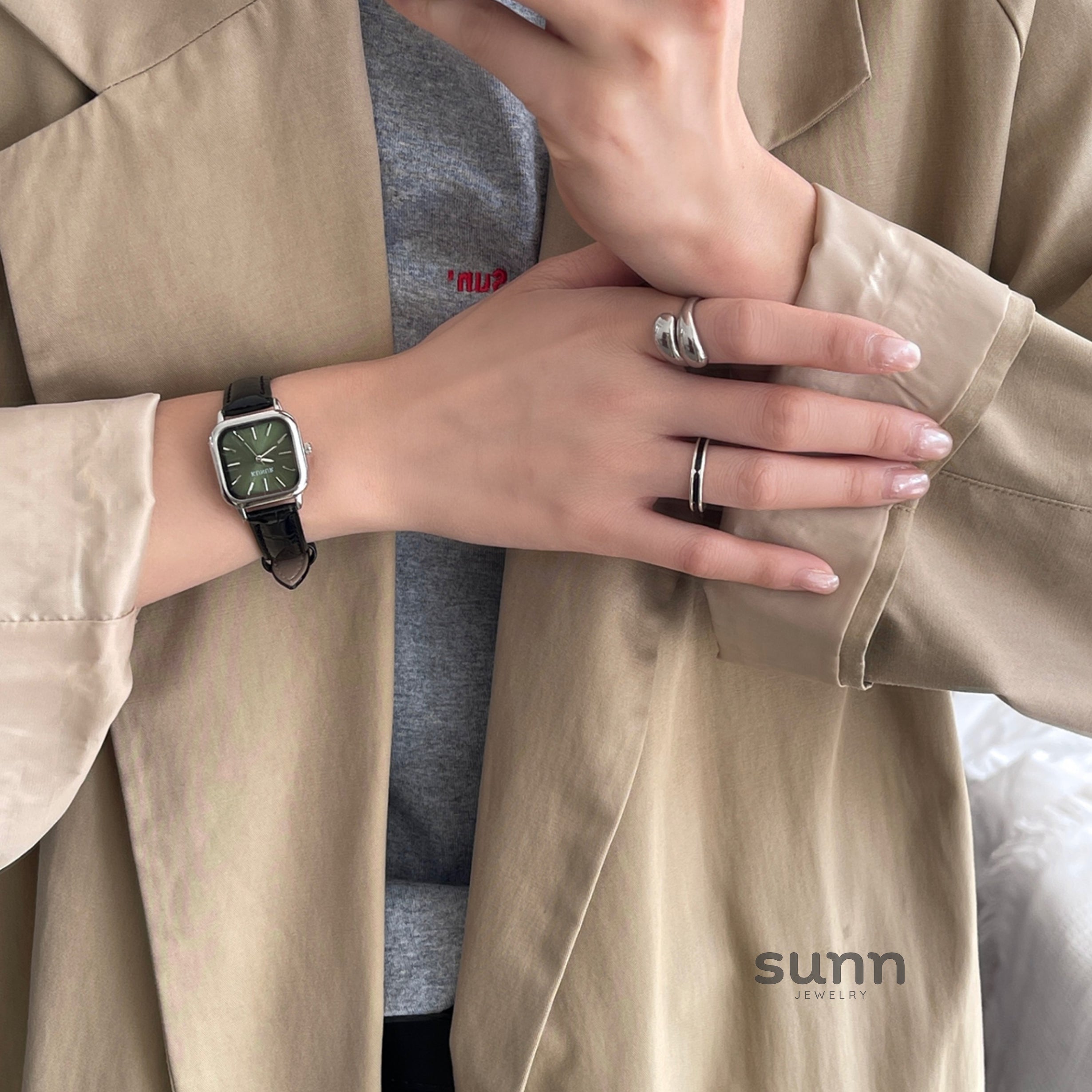 Koi Minimalist Square Watch [RJN4SD88]