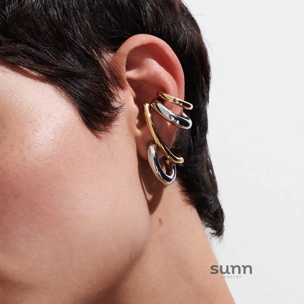 Kollins Double C Crystal Earrings [1ARQ3IUX]