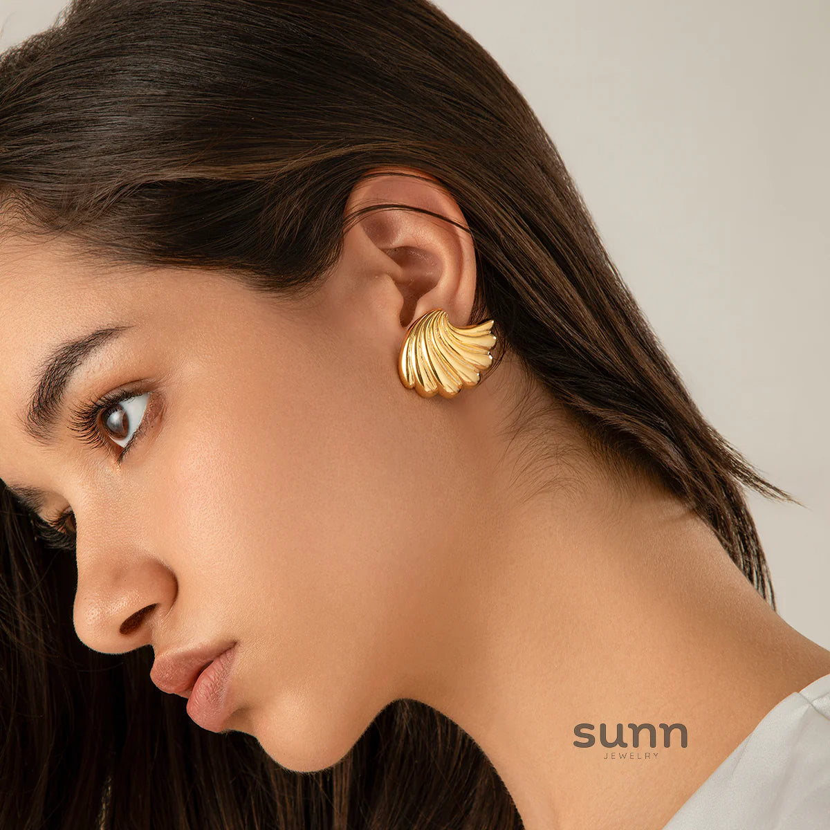 Kollyns Irregular Scallop Earrings