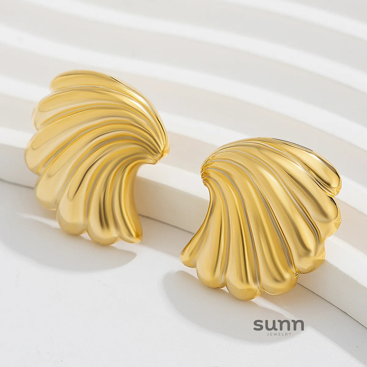 Kollyns Irregular Scallop Earrings