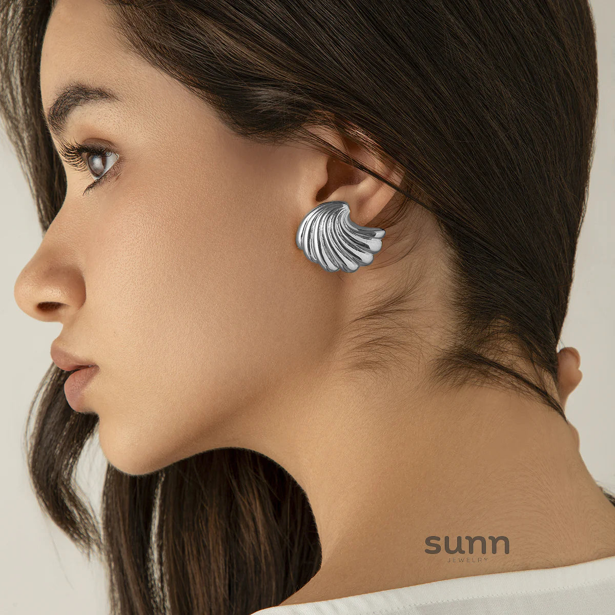 Kollyns Irregular Scallop Earrings