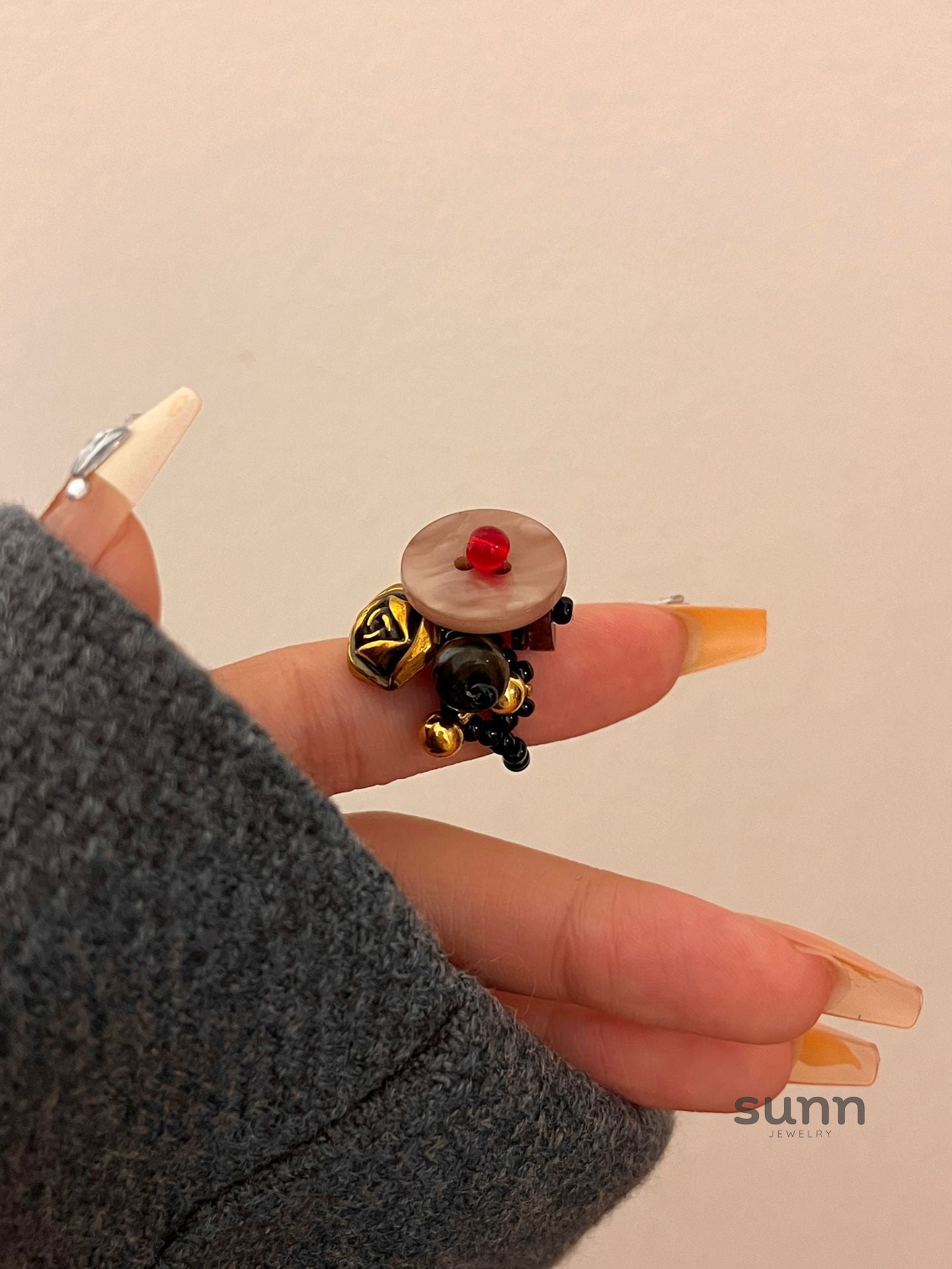 Koralee Beaded Shell Ring Bracelet [NUCTC0O5]