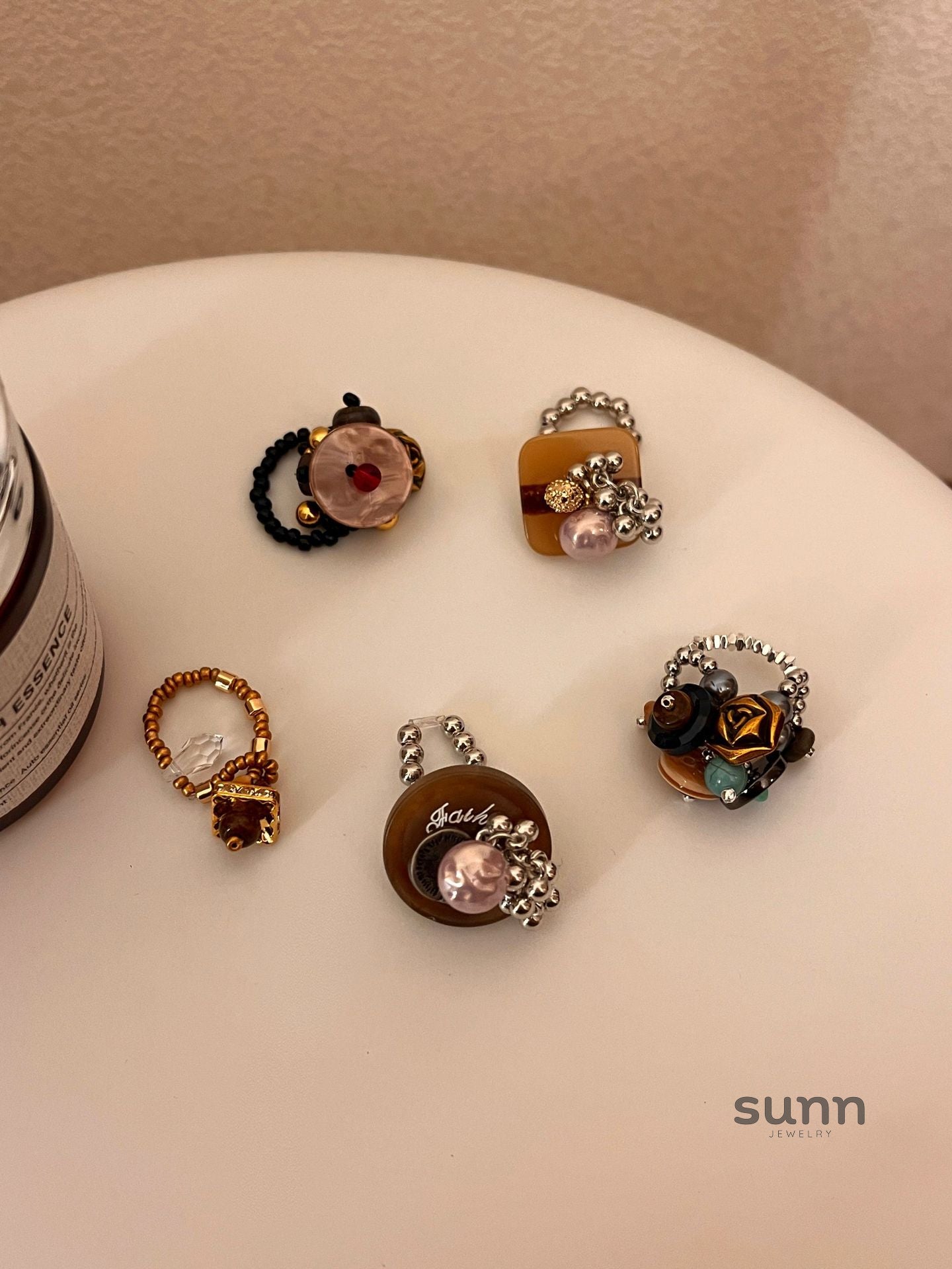 Koralee Beaded Shell Ring Bracelet [O2XUW8SZ]